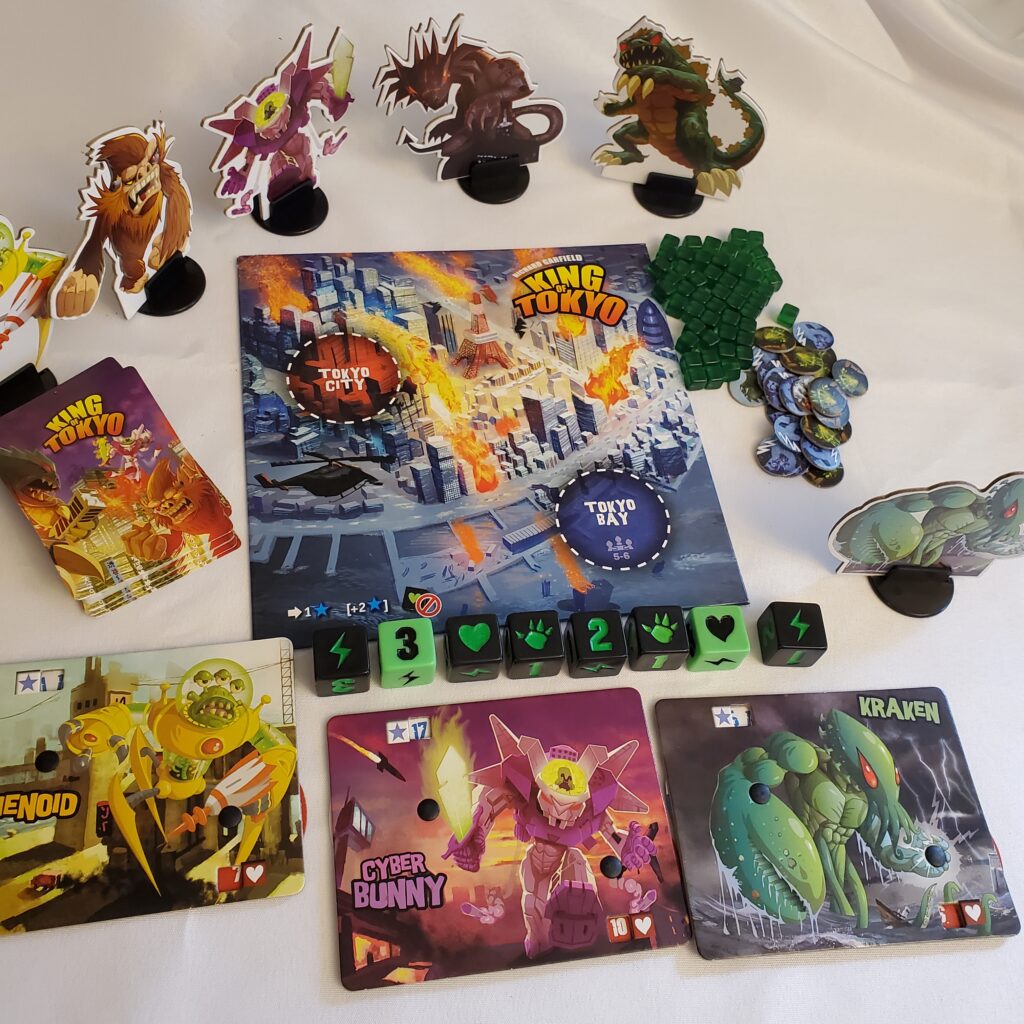  IELLO: King of Monster Island - Strategy Board Game, Sequel of  The King of Line, Family Game, Play Cooperatively, Ages 10+, 1-5 Players,  60 Minutes : Toys & Games